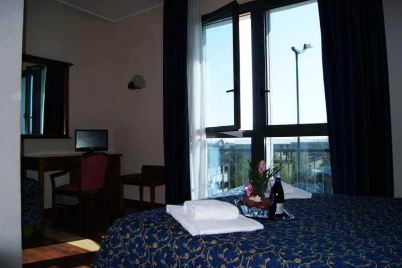 Hotel Resi Dep. 비곤자 외부 사진